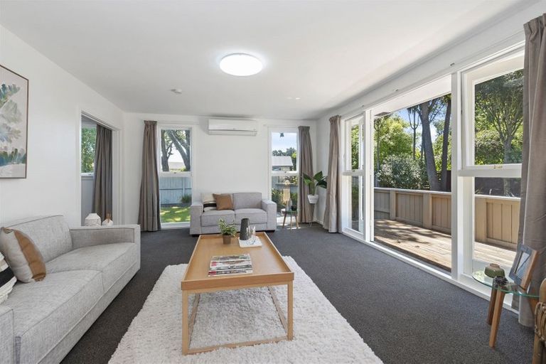 Photo of property in 19 Egmont Place, Bishopdale, Christchurch, 8051