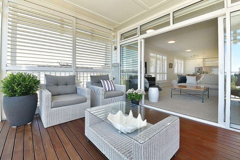 Photo of property in 46 Panorama Heights, Orewa, 0931