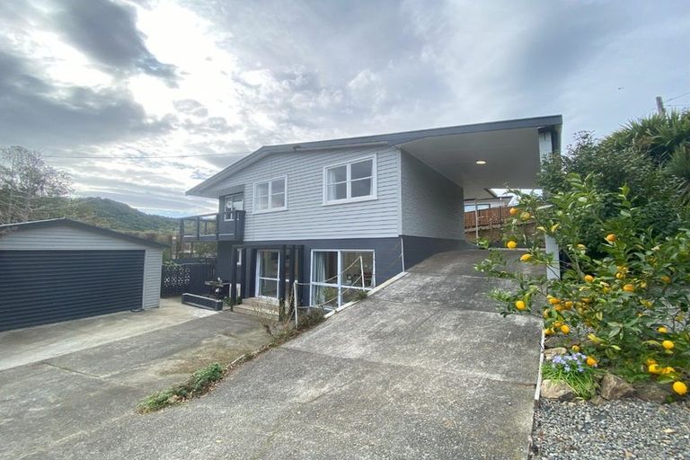 Photo of property in 10 Surrey Street, Picton, 7220