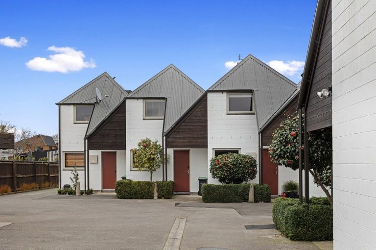 Photo of property in 2/30 Clissold Street, Merivale, Christchurch, 8014