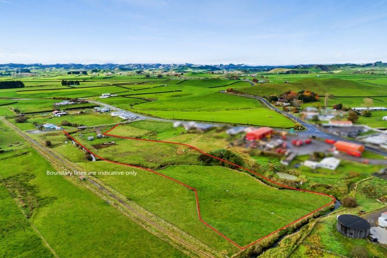 Photo of property in 15 Station Road, Toko, Stratford, 4392