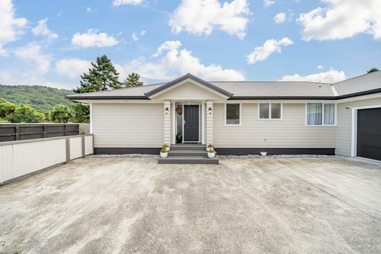 Photo of property in 30a Rimutaka Street, Trentham, Upper Hutt, 5018