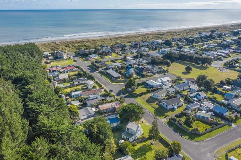 Photo of property in 23 Hydrabad Drive, Waitarere Beach, Levin, 5510