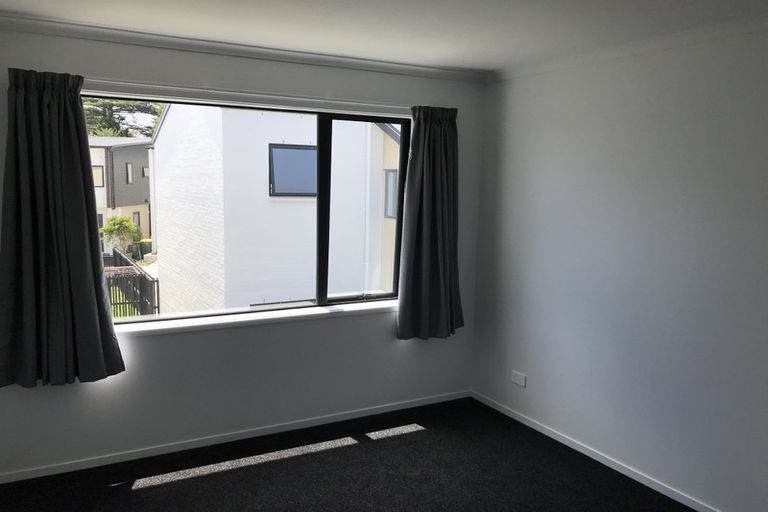 Photo of property in 18 Frank Gill Road, Hobsonville, Auckland, 0616