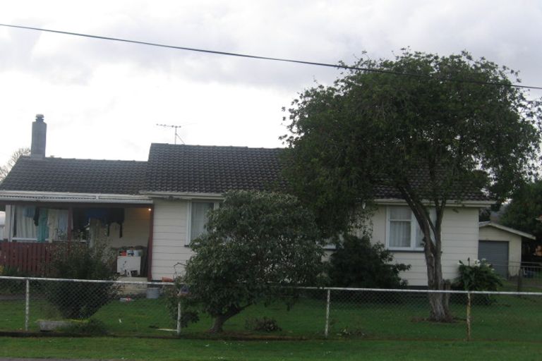 Photo of property in 12 Smiths Avenue, Papakura, 2110
