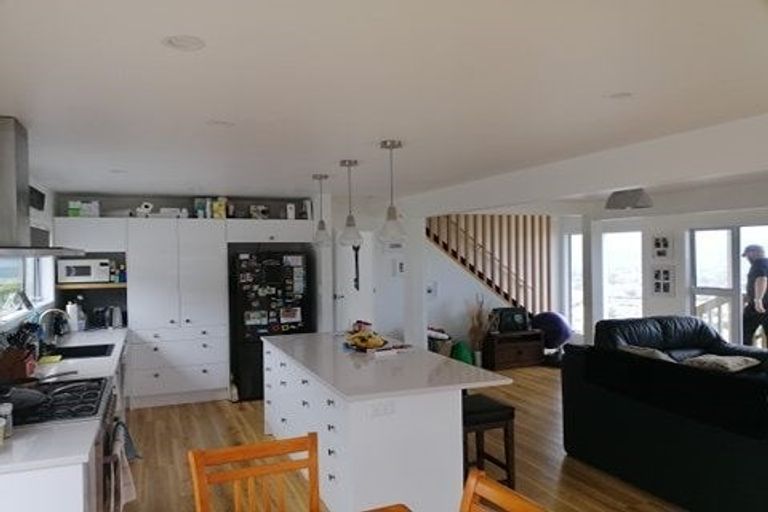 Photo of property in 5 Jacaranda Grove, Maungaraki, Lower Hutt, 5010