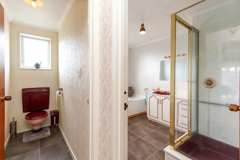 Photo of property in 7 Parris Street, Waitara, 4320