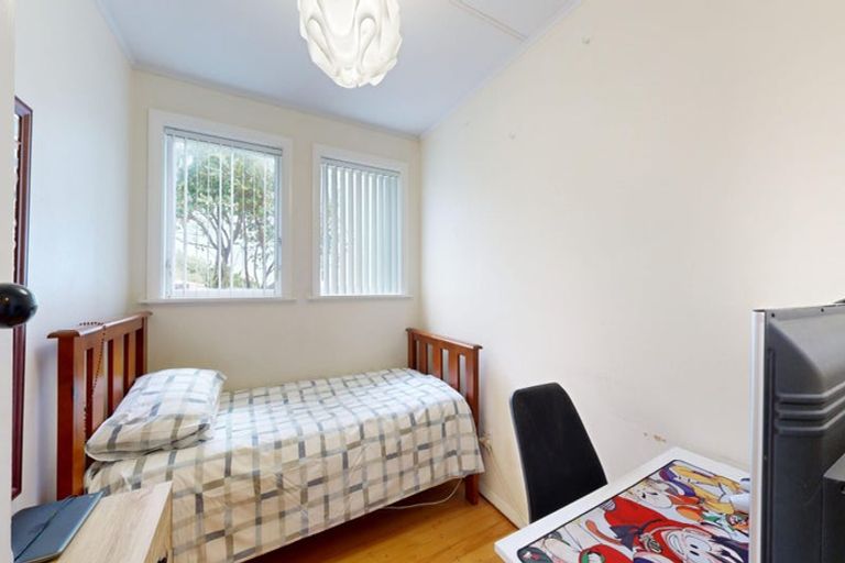 Photo of property in 63 Ahuriri Street, Strathmore Park, Wellington, 6022