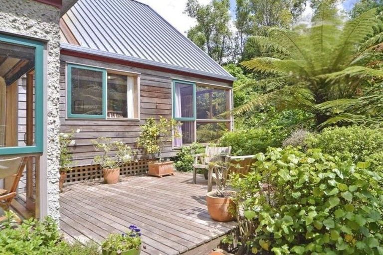 Photo of property in 130 Atawhai Road, Fitzherbert, Palmerston North, 4410