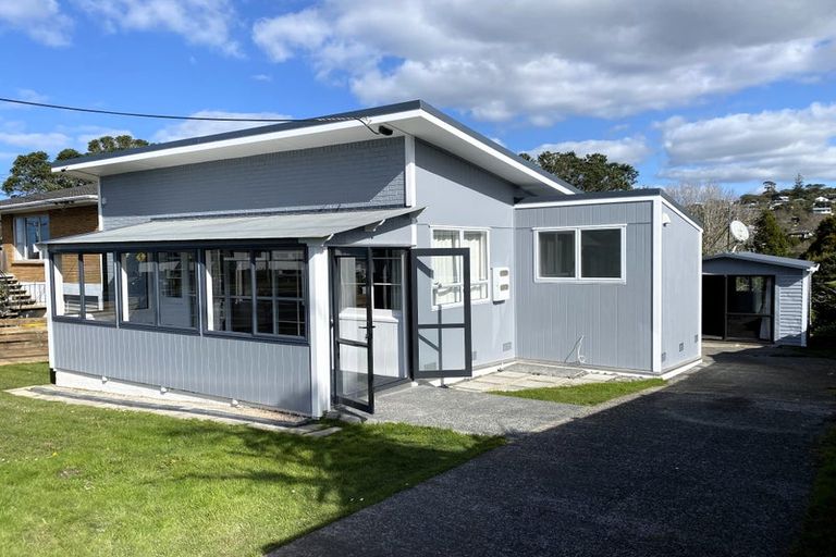 Photo of property in 175 Vipond Road, Stanmore Bay, Whangaparaoa, 0932