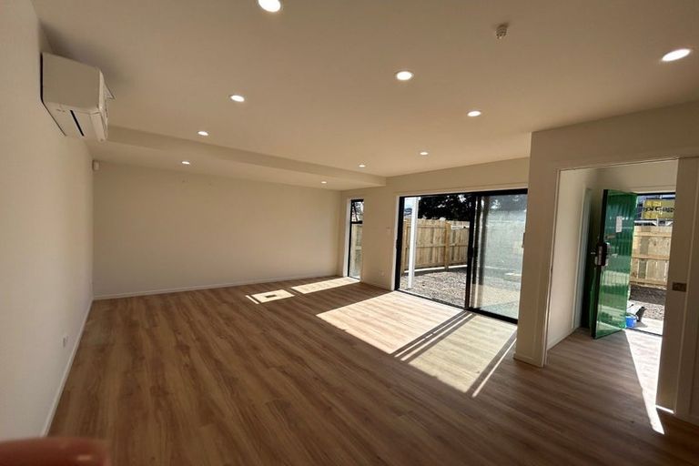 Photo of property in 6d Grays Road, Plimmerton, Porirua, 5026