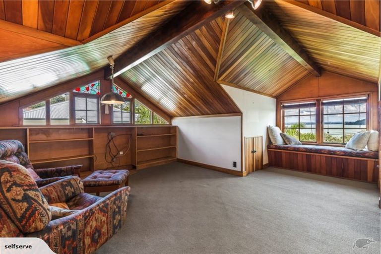 Photo of property in 5 Queen Street, Northcote Point, Auckland, 0627