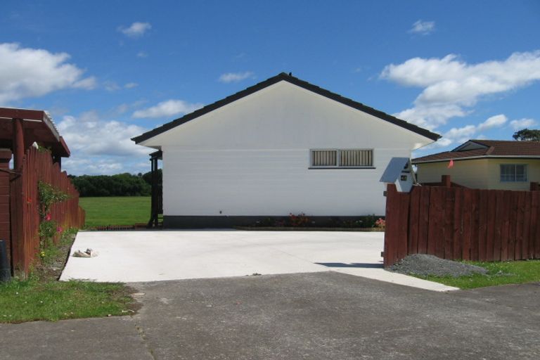 Photo of property in 42 Beaufort Place, Papatoetoe, Auckland, 2025