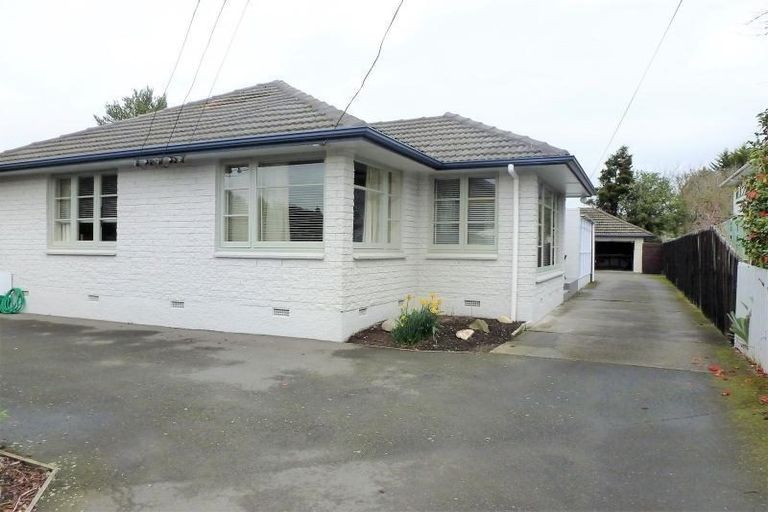 Photo of property in 3 Strowan Road, Strowan, Christchurch, 8052