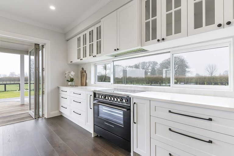 Photo of property in 4 Sunline Drive, Leamington, Cambridge, 3432