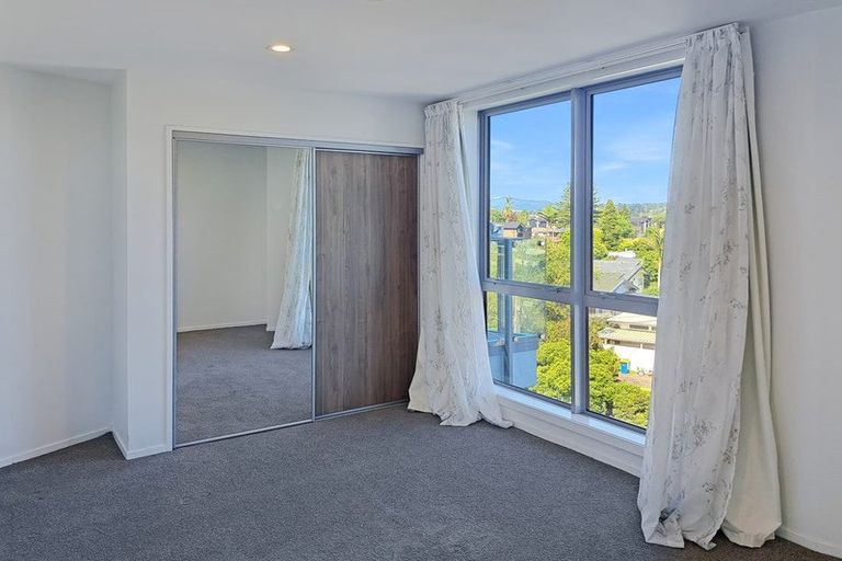 Photo of property in Bella Vista, 3b/84 Gunner Drive, Te Atatu Peninsula, Auckland, 0610