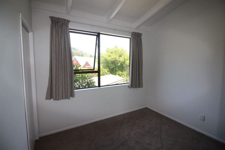 Photo of property in 10 Huia Street, Waikawa, Picton, 7220