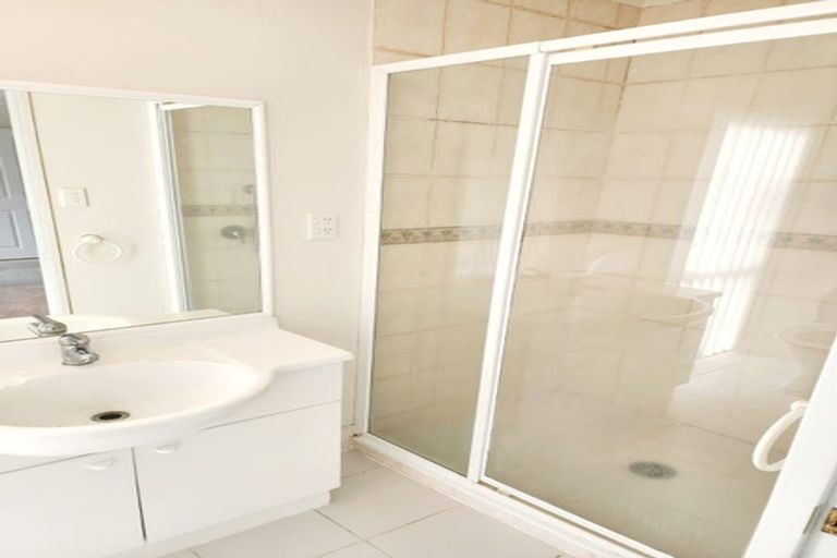 Photo of property in 8 Huntington Drive, Huntington Park, Auckland, 2013