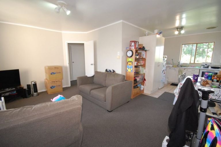Photo of property in 1b/88 Aroha Avenue, Sandringham, Auckland, 1025