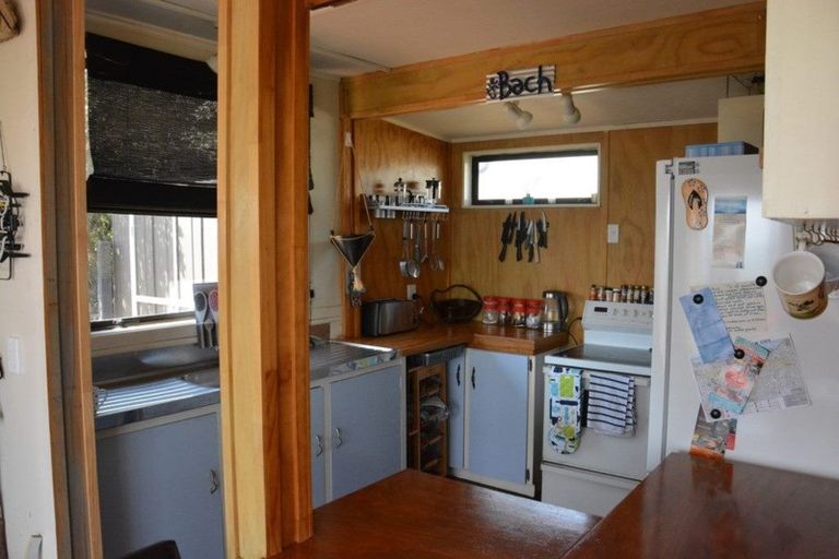 Photo of property in 5 Tokopapa Street, Mokau, 4376