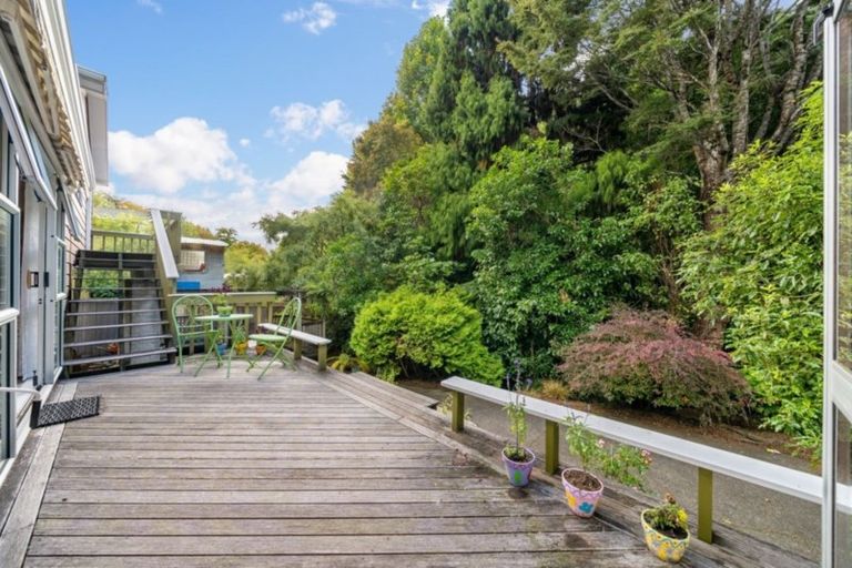 Photo of property in 61 Blue Mountains Road, Pinehaven, Upper Hutt, 5019