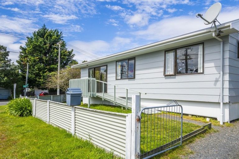 Photo of property in 36 Anaru Street, Raumati Beach, Paraparaumu, 5032