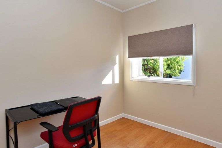 Photo of property in 213 Main North Road, Redwood, Christchurch, 8051