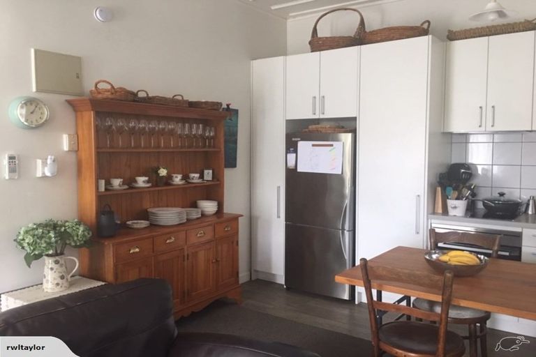 Photo of property in 369 Triangle Road, Henderson, Auckland, 0610