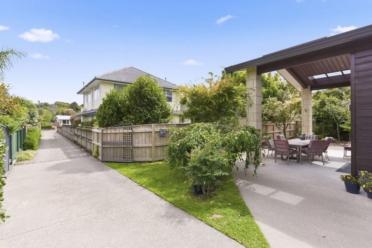 Photo of property in 3 Iti Grove, Waikanae, 5036