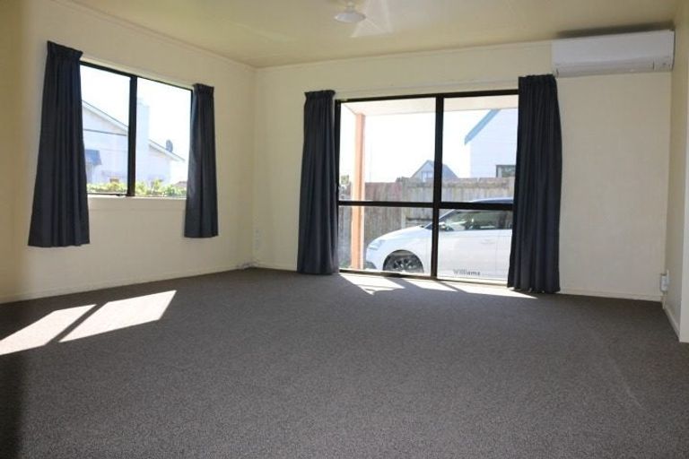 Photo of property in 46 Fitchett Street, Palmerston North, 4410
