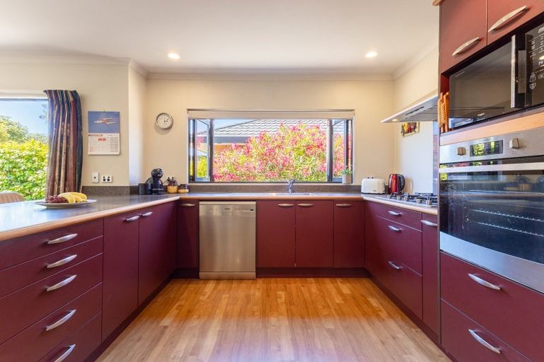 Photo of property in 95 Weggery Drive, Waikanae Beach, Waikanae, 5036