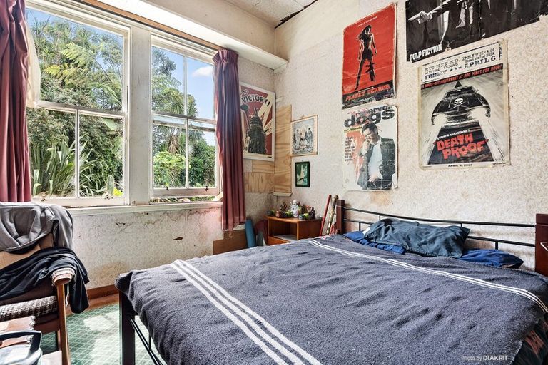 Photo of property in 21a Priscilla Crescent, Mornington, Wellington, 6021