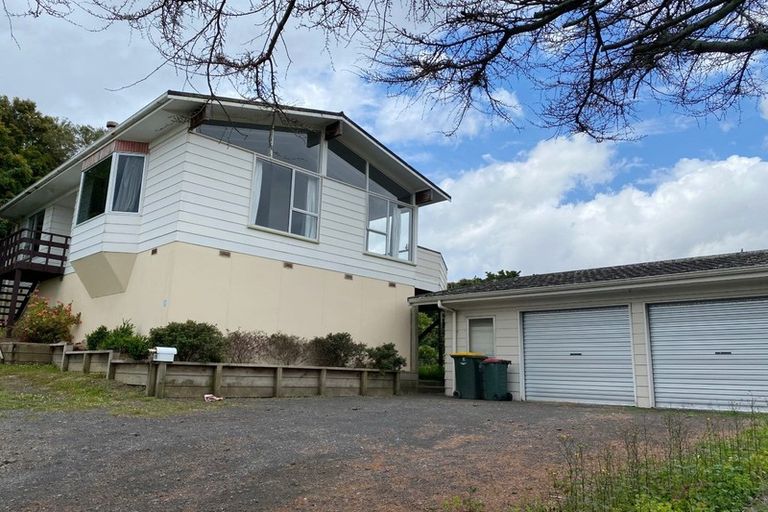 Photo of property in 10 Everglade Drive, Goodwood Heights, Auckland, 2105