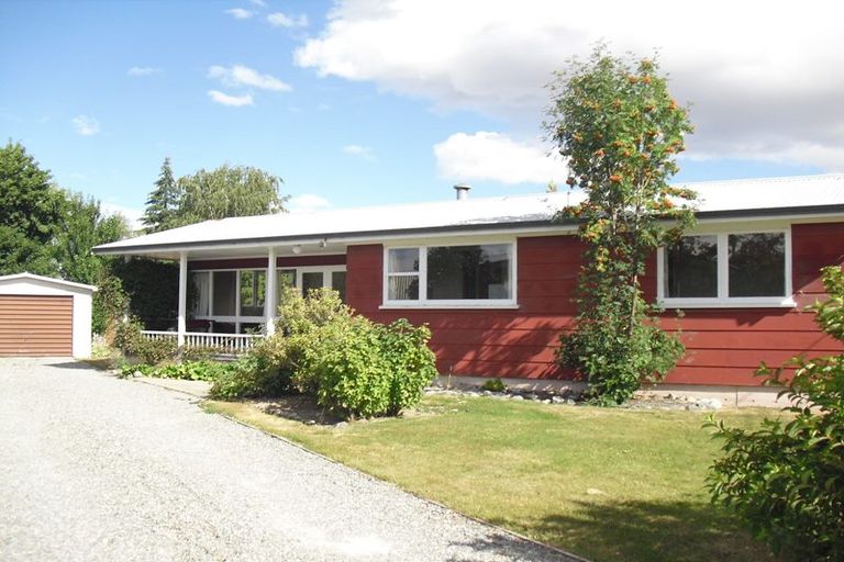 Photo of property in 3 Maryburn Road, Twizel, 7901
