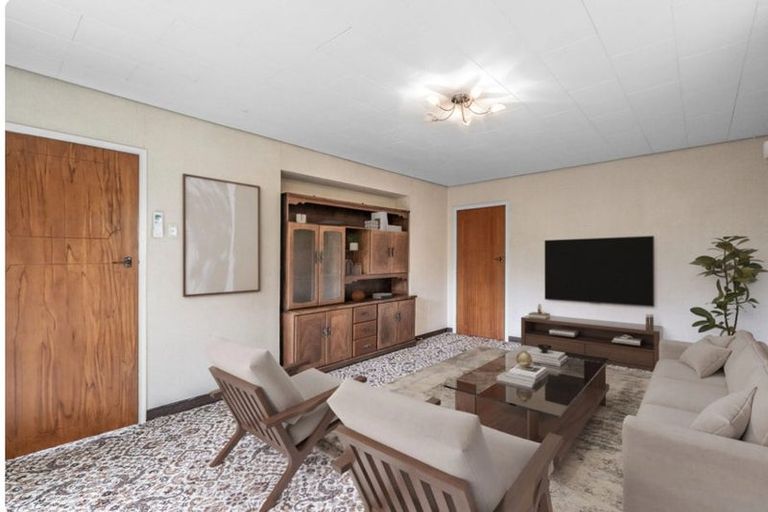 Photo of property in 3 Mcvicar Street, Tuatapere, 9620