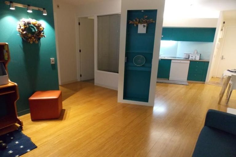 Photo of property in Gerondis Bldg Apartments, 101/60 Willis Street, Wellington Central, Wellington, 6011