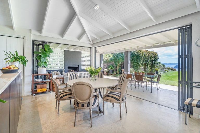 Photo of property in 49 Sarahs Hill, Hahei, Whitianga, 3591