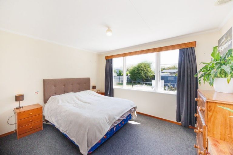 Photo of property in 34 Ruamahanga Crescent, Terrace End, Palmerston North, 4410
