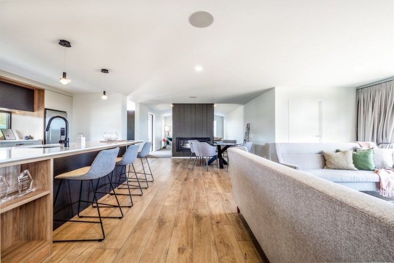 Photo of property in 2 Walter Lawry Road, Paerata, Pukekohe, 2124