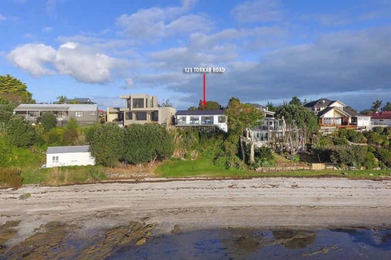 Photo of property in 121 Torkar Road, Clarks Beach, 2122