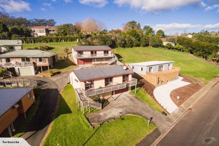 Photo of property in 22 Amokura Drive, Kerikeri, 0230