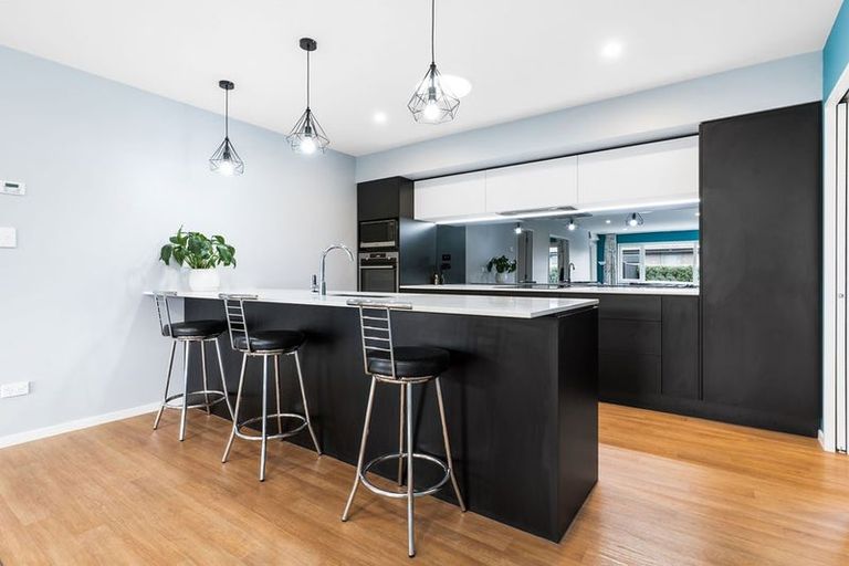 Photo of property in 37 Billington Drive, Halswell, Christchurch, 8025