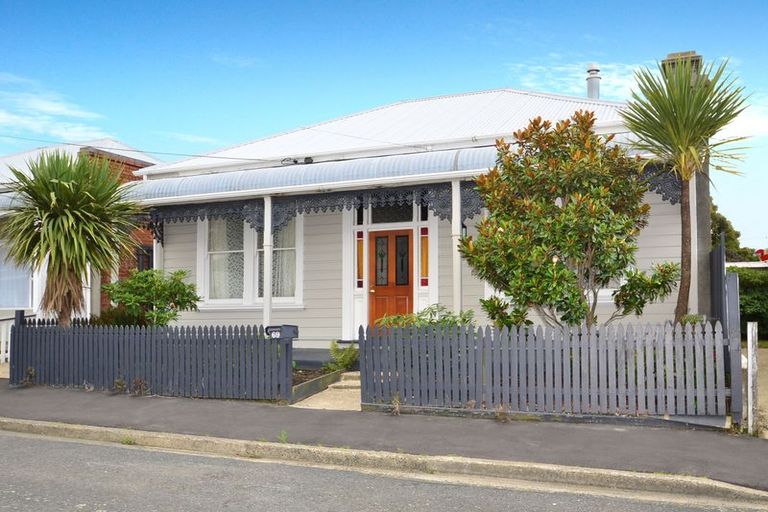 Photo of property in 69 Fitzroy Street, Caversham, Dunedin, 9012