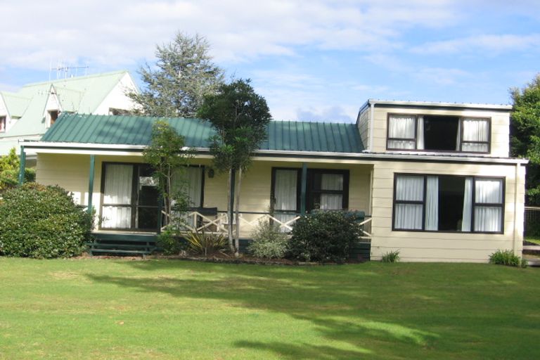 Photo of property in 1 Chelmsford Court, Pauanui, Hikuai, 3579