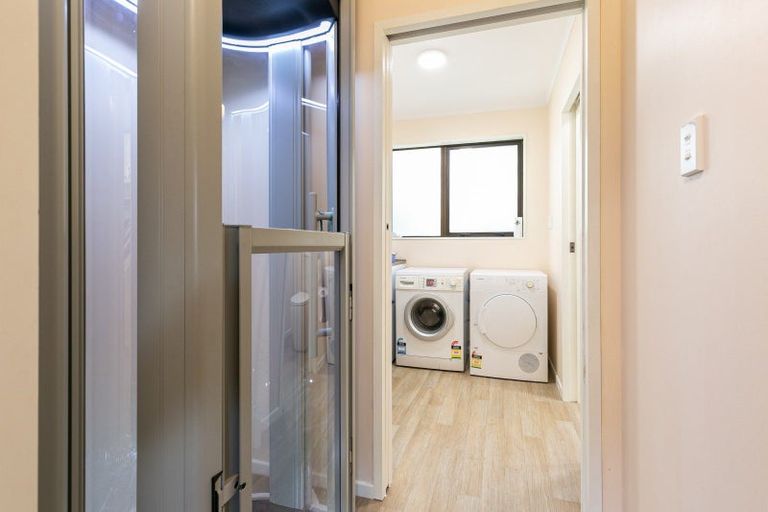 Photo of property in 19c Cave Road, Houghton Bay, Wellington, 6023