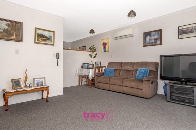 Photo of property in 2/23 Craig Road, Outer Kaiti, Gisborne, 4010