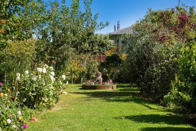 Photo of property in 67 Camberwell Road, Hawera, 4610