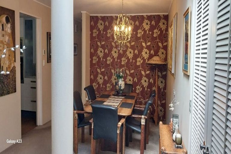 Photo of property in Highwic, 2/32 Hobson Street, Thorndon, Wellington, 6011