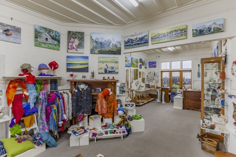 Photo of property in 185 Marine Parade, Napier South, Napier, 4110