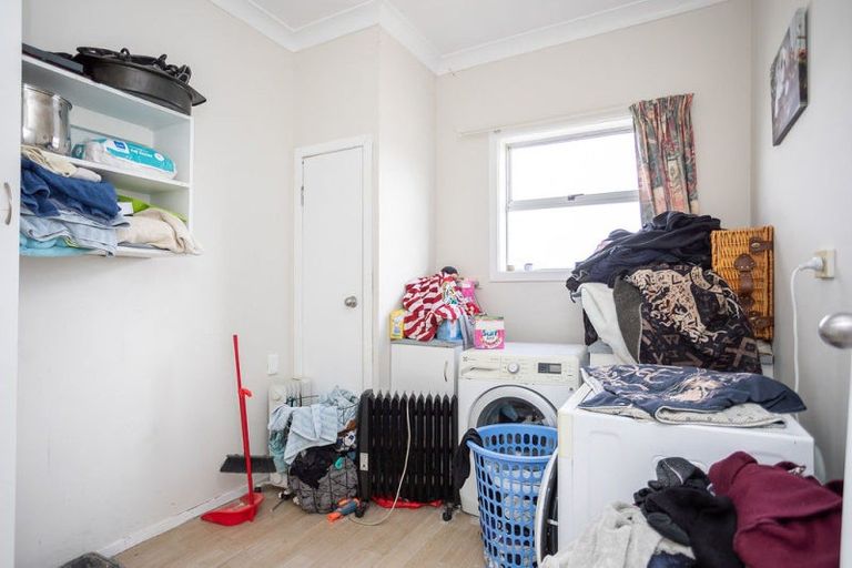 Photo of property in 13 Waterloo Street, Dannevirke, 4930